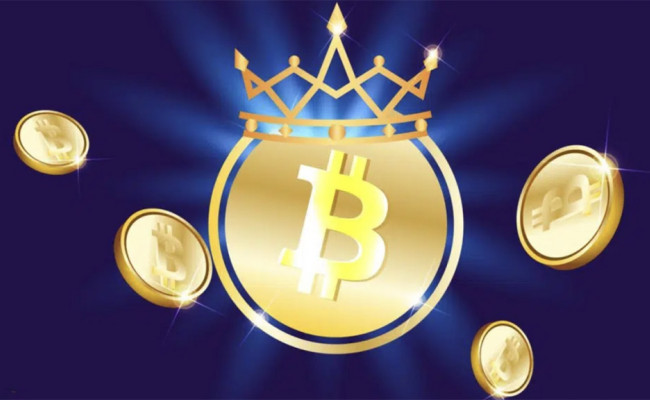 Золото достигло нового максимума, биткоин — нет