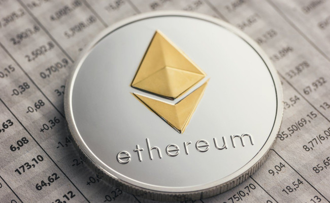 Ethereum уверенно держится на уровне 3500 долларов: что определяет его устойчивость?