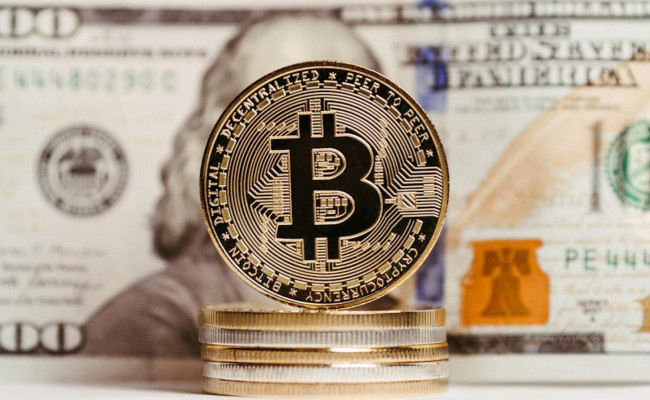 Наличные, а не криптовалюта, остаются излюбленным инструментом преступников