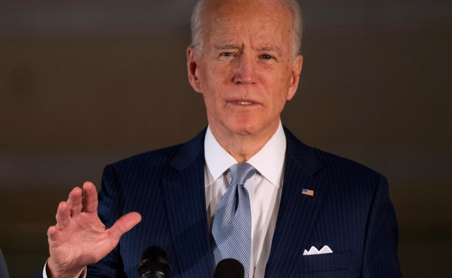 Токен BODEN лидирует среди политических мем-монет